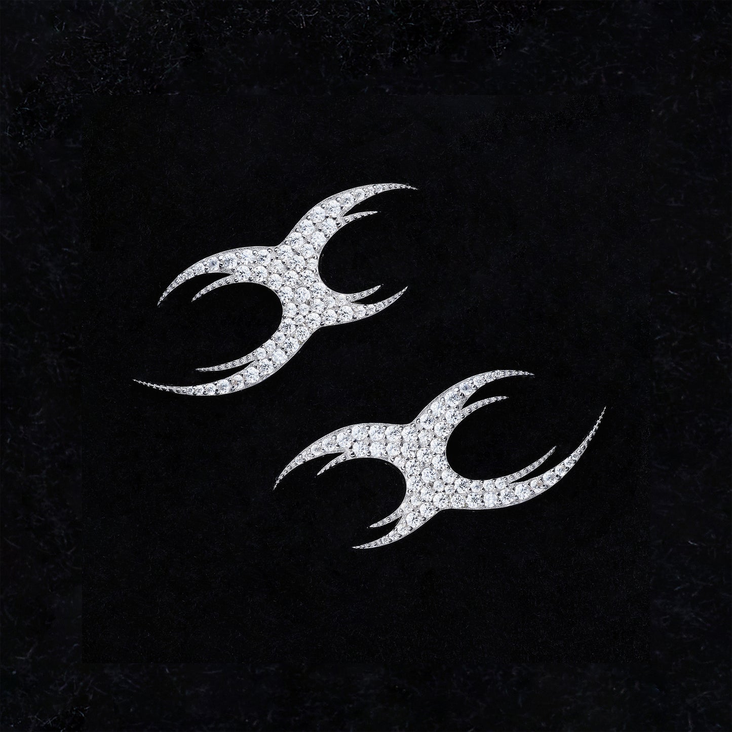 SEXXDEVIL“XX”Alien-Like Earrings